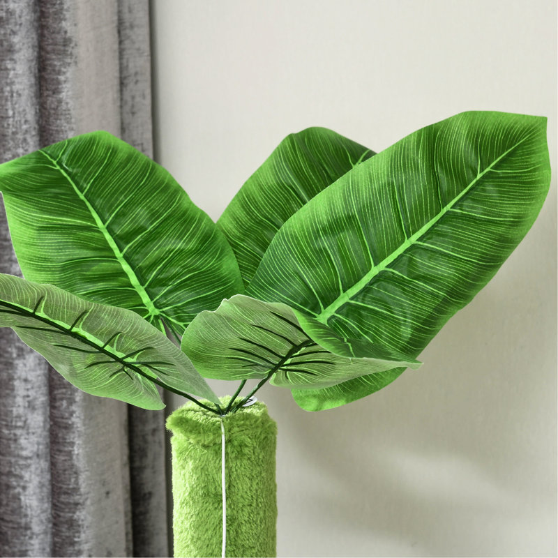 Arbre à chat à plusieurs niveaux de 56 pouces avec hamac, poteaux à griffes, balle de jeu et stabilité anti-basculement pour les chats d'intérieur.