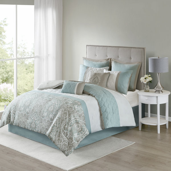 Platinum Stitch Bed & Bedding Set