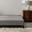 Base de lit pleine grandeur noire et grise, une base pour les matelas standard, offre un soutien solide, une installation pratique, une grande capacité en gris, une utilisation sans couture, une configuration sans tracas, jusqu'à-273957964-273957966