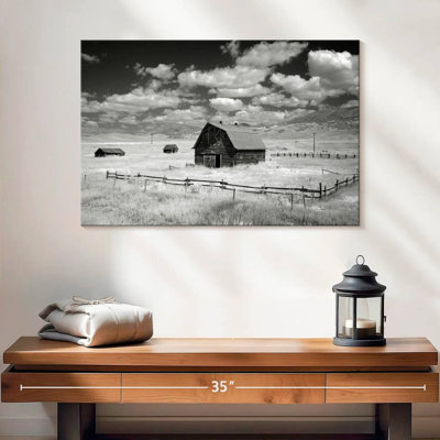 Lilie Barn - Montana
