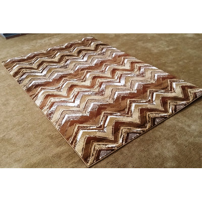 Geren Performance Chevron Indoor Rug