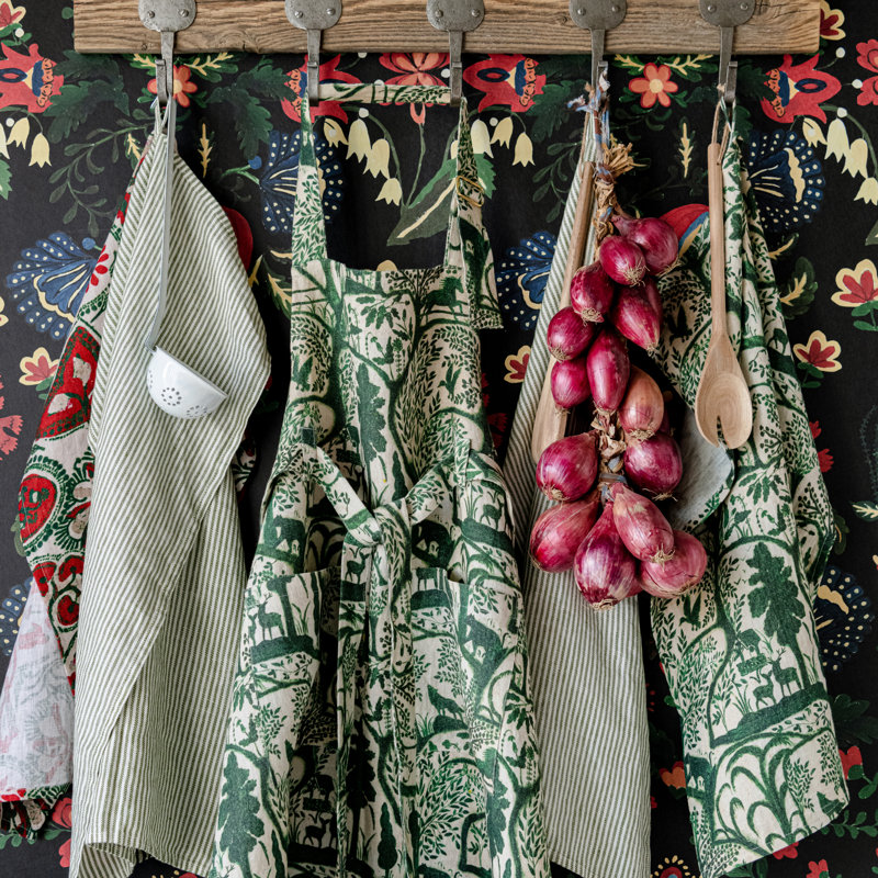 THE ENCHANTED WOODLAND Apron