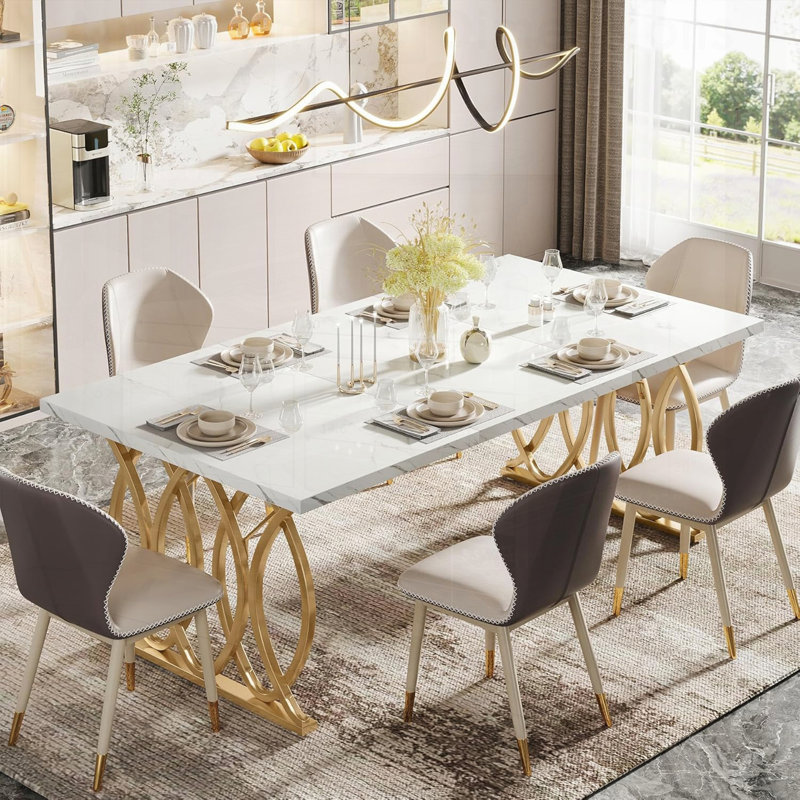 Table de salle à manger moderne avec faux marbre blanc doré, grand rectangulaire pour 4 à 6 personnes, pieds géométriques élégants pour la salle à manger ou la cuisine