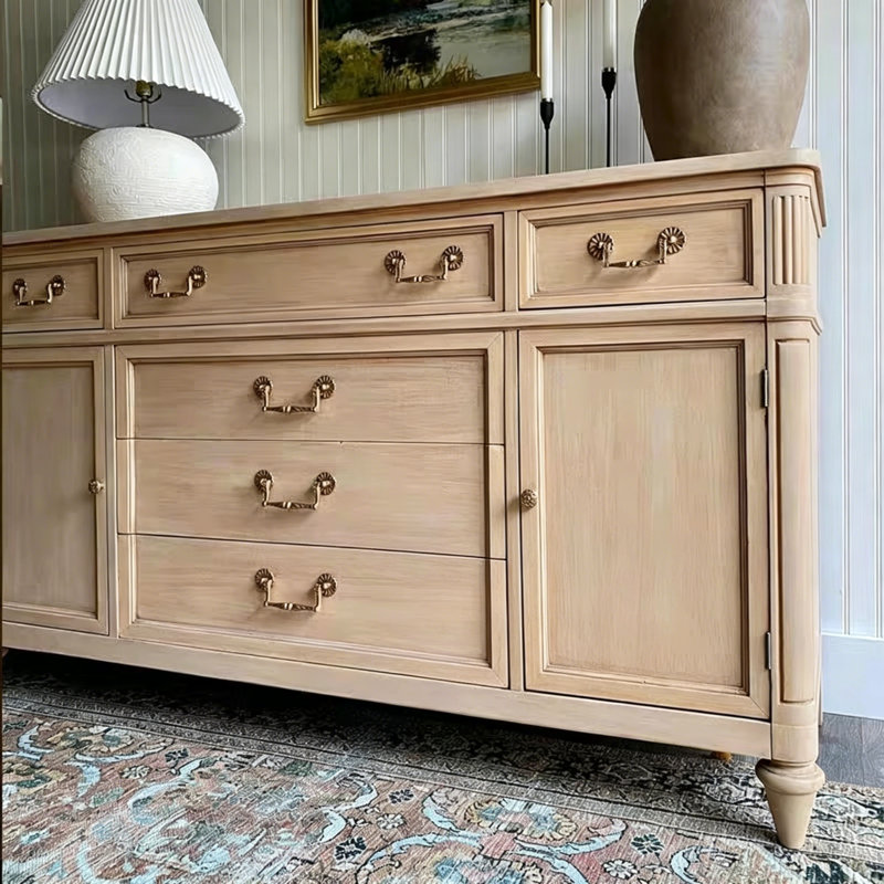 Buffet Simple Style Home