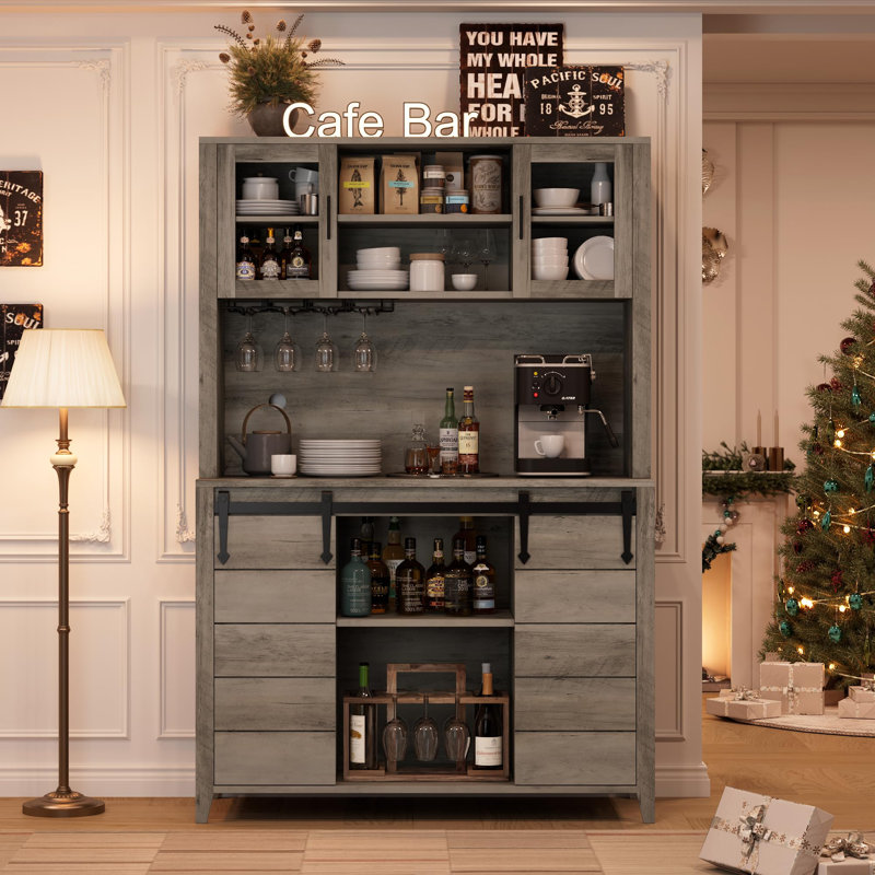 Bar à vin et à café 70 po, armoire à vin avec huche, portes de grange coulissantes, supports en verre et tablettes réglables