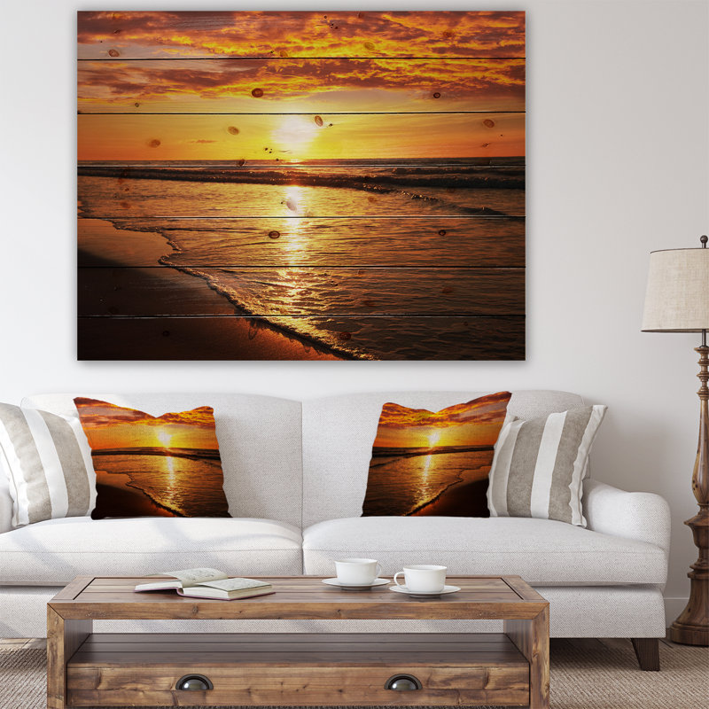 «Bright Yellow Sunset over Waves», impression, H 15 po x l 20 po x P 1 po, Sans cadre