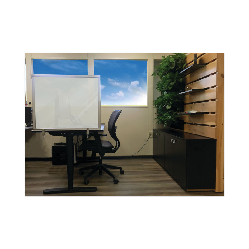 Panneau d'intimité de bureau en plastique 1 panneau Ghent, H 24,25 po x L 59,25 po, Givré