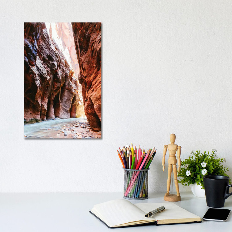 «The Narrows, Zion I» par Matteo Colombo - reproduction de photo, H 12 po x l 8 po x P 0,75 po, Toile tendue, Aucun mat