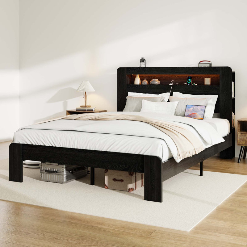 Structure de lit plateforme en bois avec tête de lit à DEL avec rangement et 2 ports USB, Queen, Black