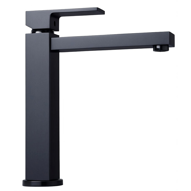 Piralla Kitchen Faucet