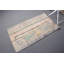 Tapis turc antique vieilli en vert pour un décor rustique avec des motifs en patchwork