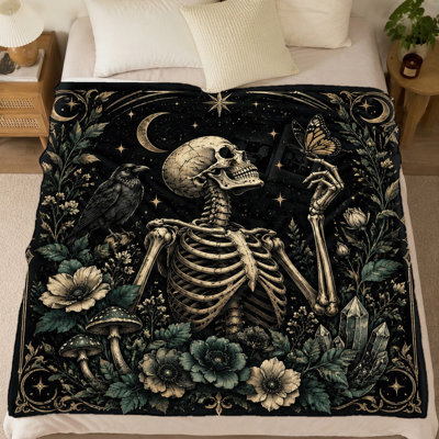 1Pcs Skeleton Butterfly Print Flannel Blanket – Artistic Gothic Design;Cozy & Warm for Home DecorPerfect Bedrooms and Living RoomsHalloween ThemeIdeal Gift Unique Tastes. Bedding and sofa items