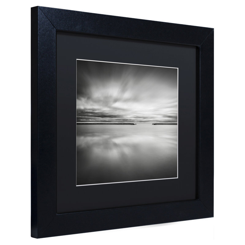 Double vision par Dave MacVicar - reproduction de photo encadrée, H 16 po x l 16 po x P 0,5 po, Noir
