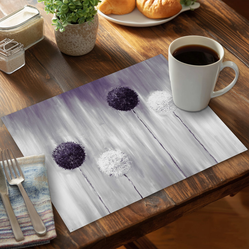 Napperon gris - décor de fleurs d'allium mauves