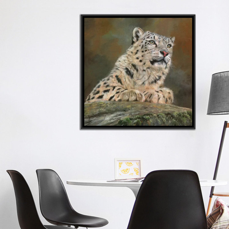 « snow leopard on rock », impression sur toile, H 37 po x l 37 po x P 1,5 po, Toile encadrée noire, Pas de tapis