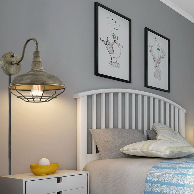 Harr Armed Sconce