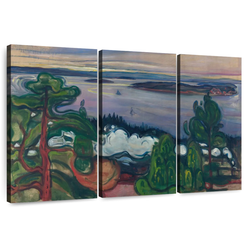 Avery Train Smoke, 24" H x 38" W