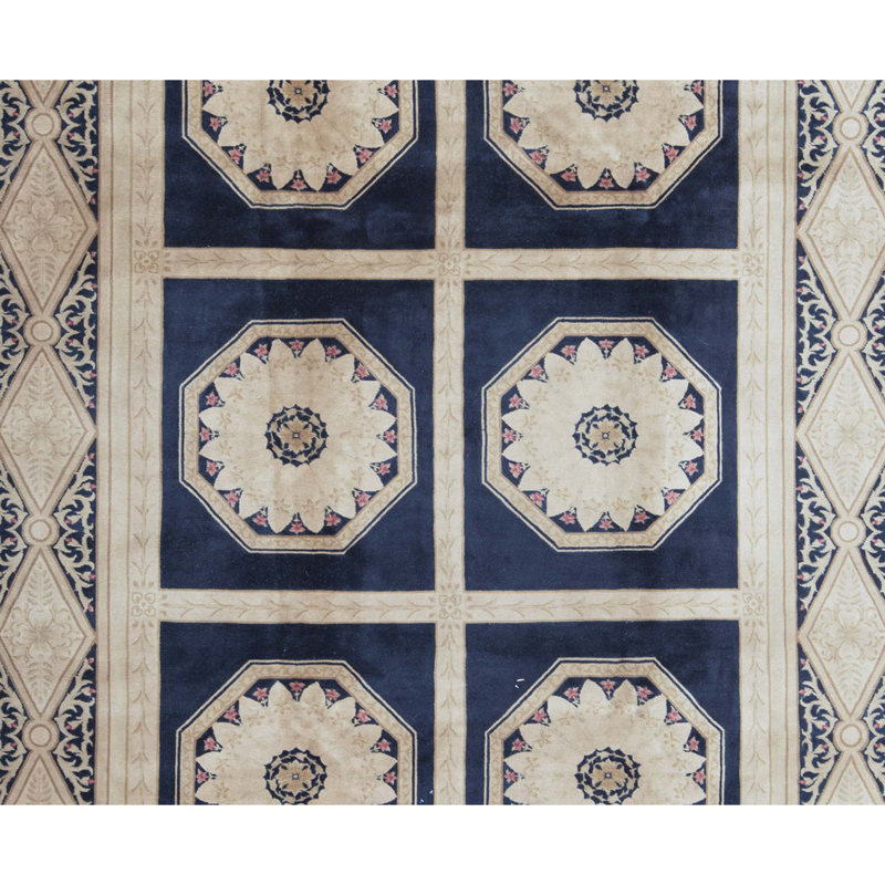 Savonnerie Wool Southwestern Area Rug
