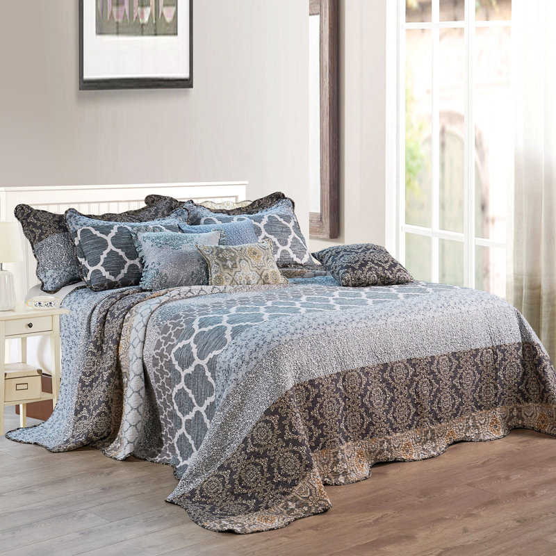 SERENTA Bedding with Pillow Shams and Pillowcases, Floral Medallion