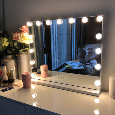 Keuna Rectangle LED Metal Mirror