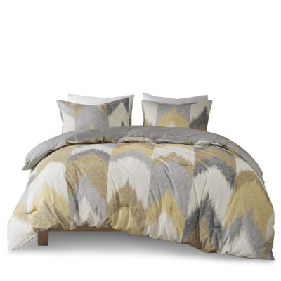 Premium Comfort King Bedding Sets, Hypoallergenic Polyester, Modern Relaxation