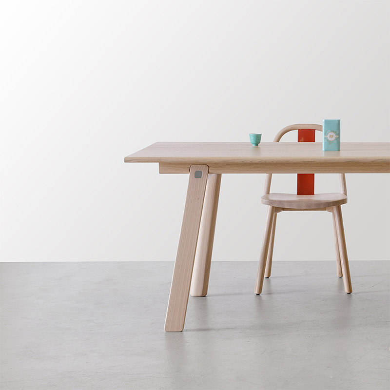 Chin-Chin Solid Wood Dining Chair, Chinese Red/Oak Nature