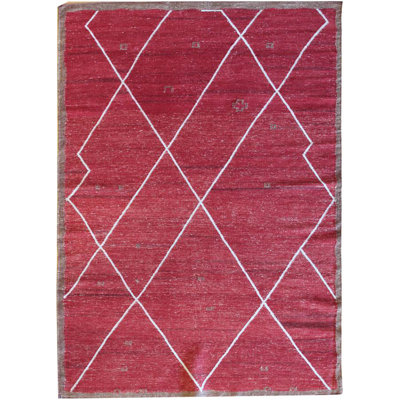 Ruafa Geometric Area Rug in Red