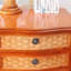 Commode d'appoint antique tissée en rotin naturel