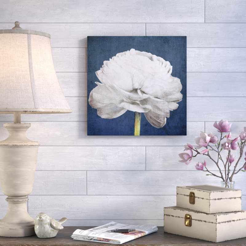 Barroso " Floral And Botanical Pretty View, Modern & Contemporary White " by Oliver Gal, Wrapped Canvas, 30" H x 30" W