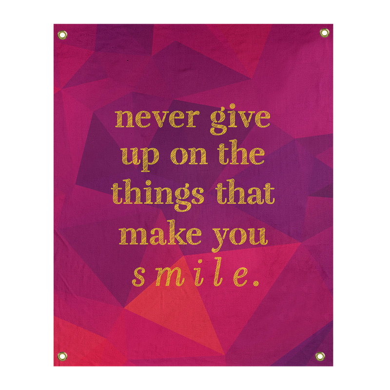Quotetapestry de joie et perseverance de pierre de polyester, H 80 po x l 59 po, Rubellite / or