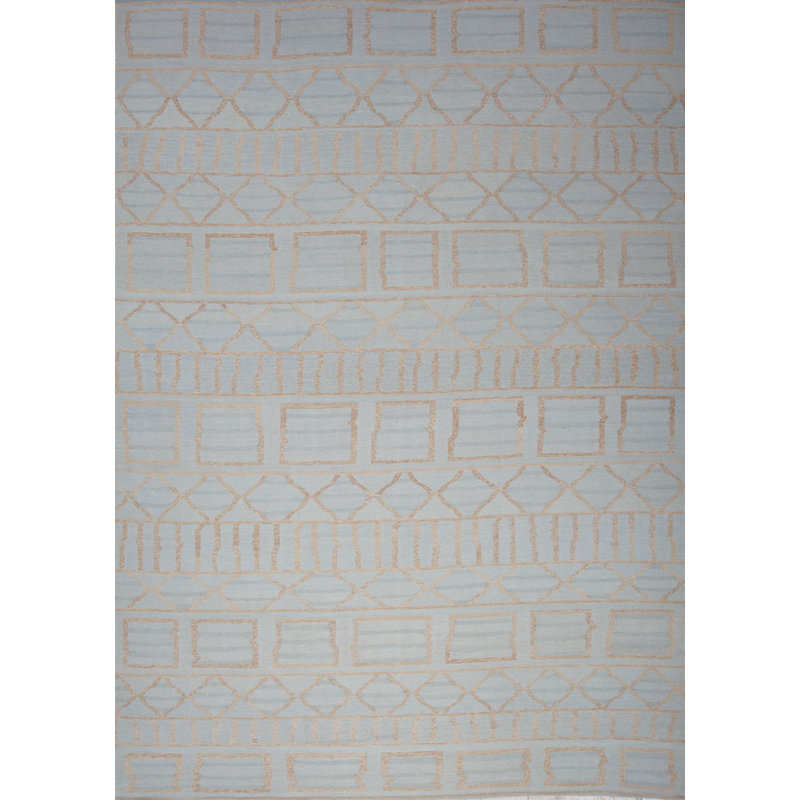 Geometric Area Rug in Gray