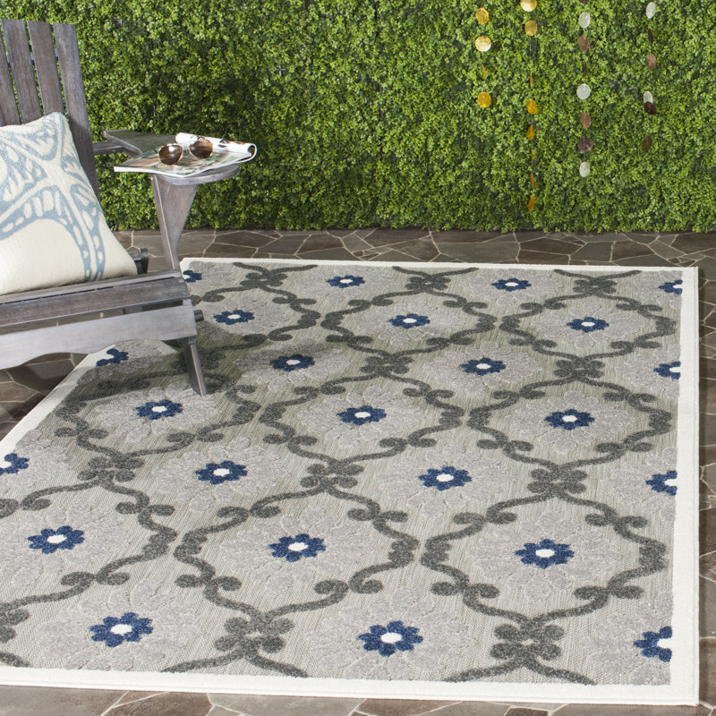 Camille Floral Hand Woven Indoor / Outdoor Area Rug, Rectangle 122 x 183 cm