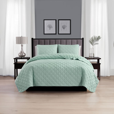 Ensemble de courtepointe réversible à losanges en microfibre Wayfair Basics® série 1800