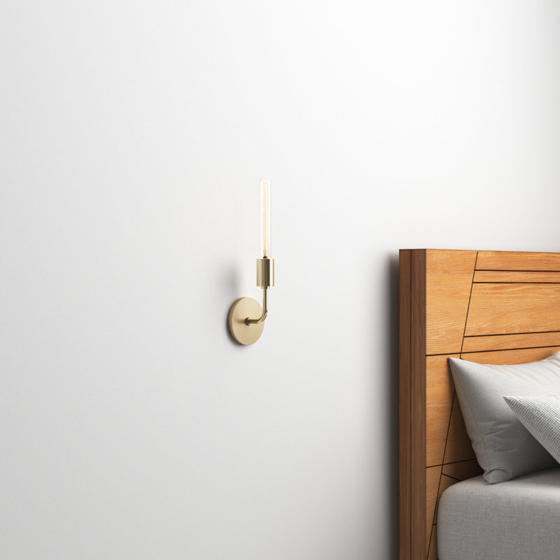 Madisson Armed Sconce, Aged Brass
