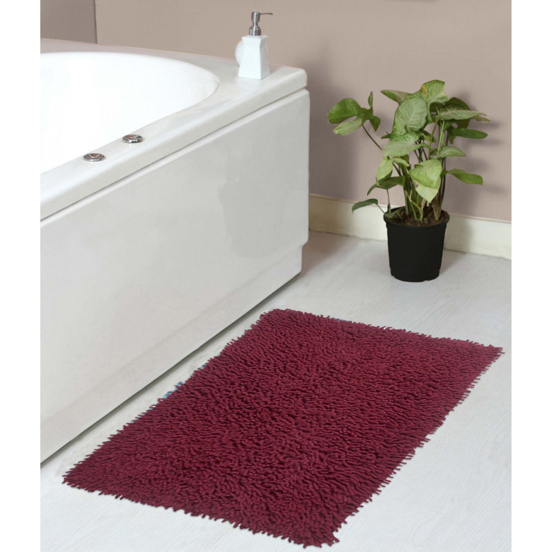Hayworth Plush Cotton Bath Mat, 24" W x 40" L, Red