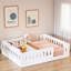 Lit plateforme en bois avec garde-corps et construction robuste-975826092