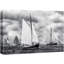 Plage côtière Voilier avec grande voile blanche Transport Photographie océanique Noir et blanc-98161302