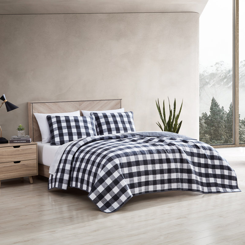 Twin White and Indigo Cotton Reversible Plaid Quilt Set