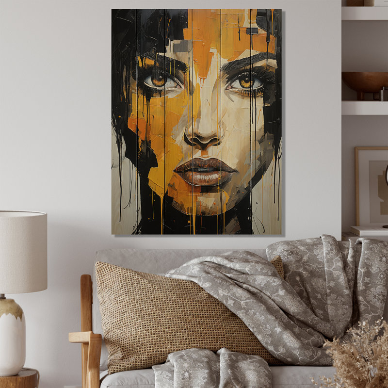Portrait d'une femme enigme jaune - reproduction abstraite sur bois de pin naturel, H 32 po x l 24 po x P 0,78 po