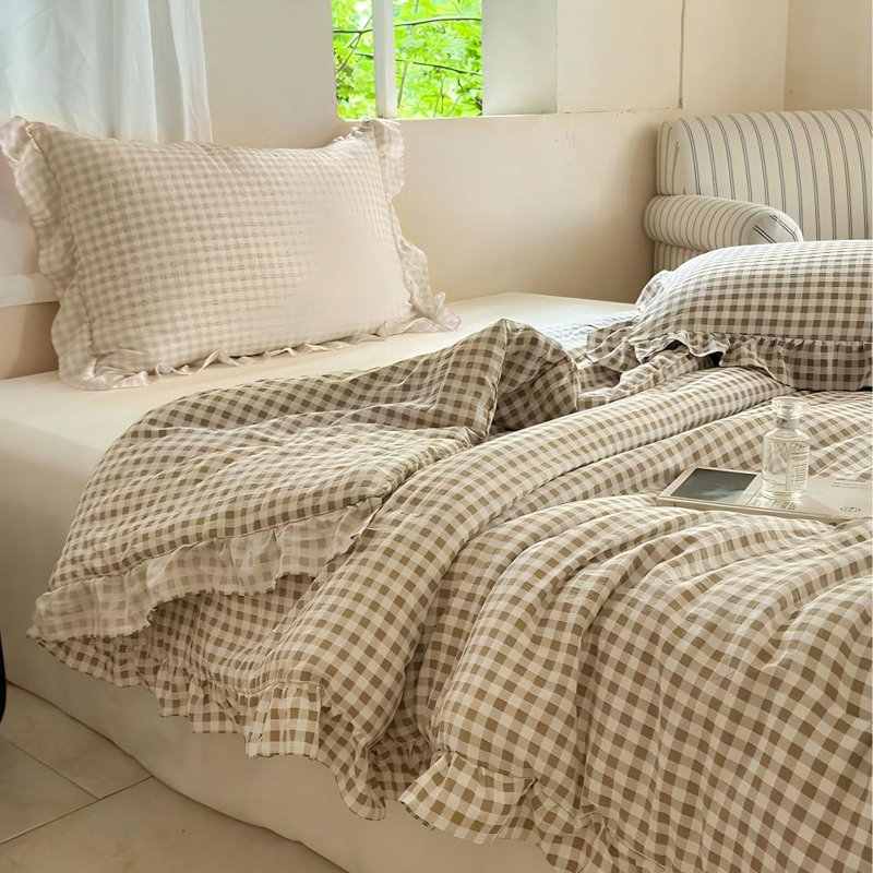 Ensemble d'édredon à volants en microfibre Gingham, Guingan brun clair, Grand lit