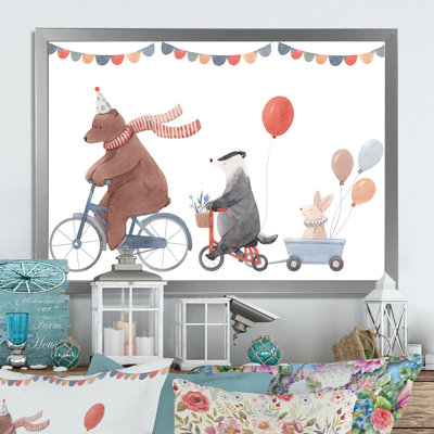 Animaux mignons à bicyclette