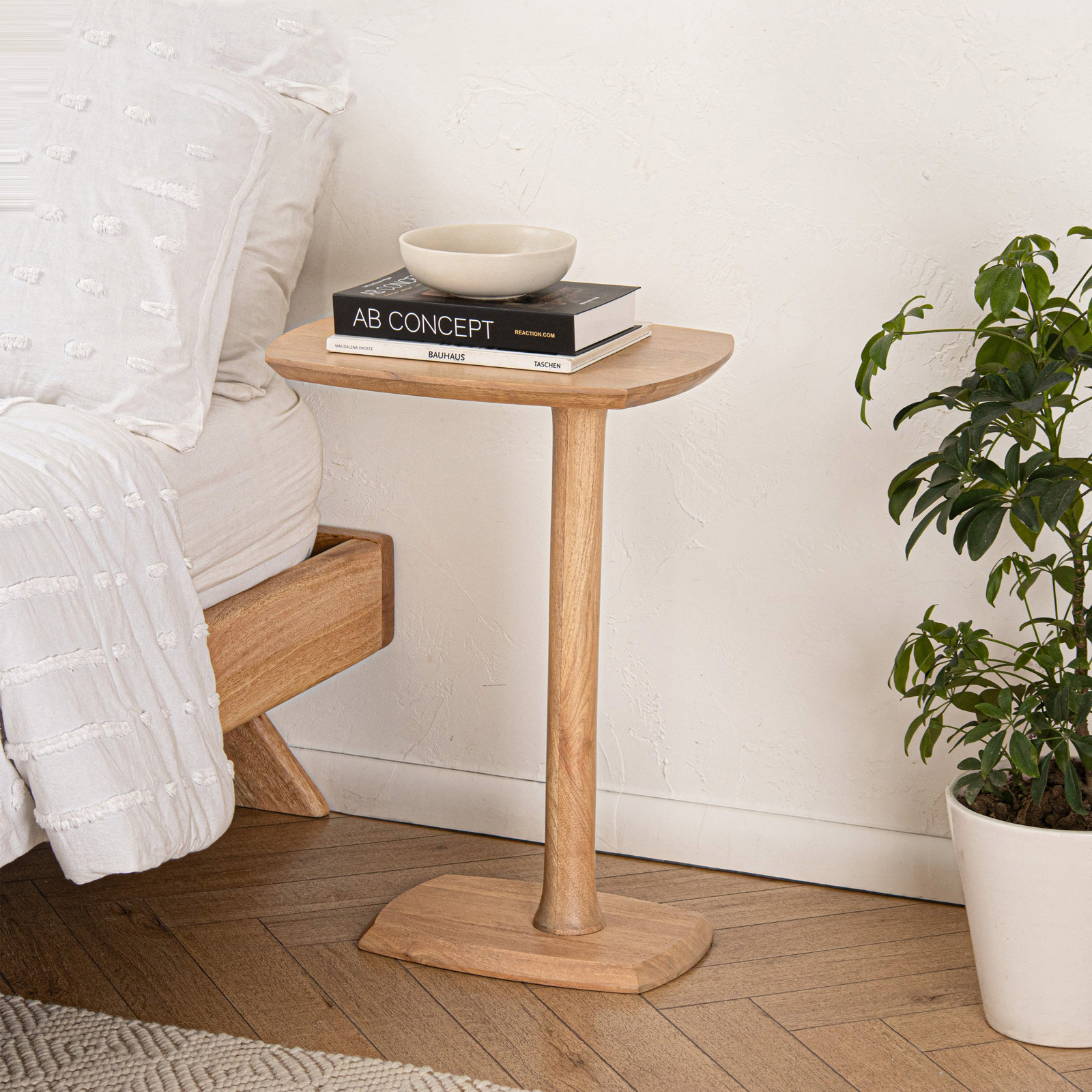 Hannabel 18" Mango End Table, Blonde Natural
