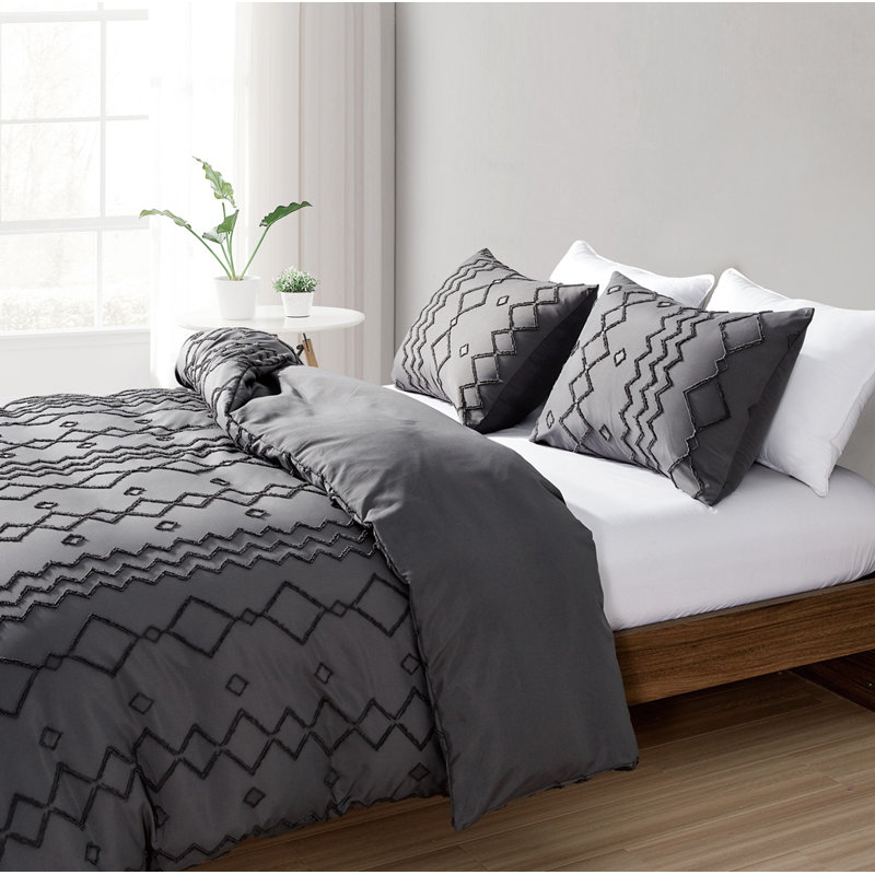 Polyester Geometric Shapes Duvet Cover, Gray, King Duvet Cover + 2 King Shams
