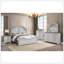 Grand lit style transitionnel en bois blanc antique