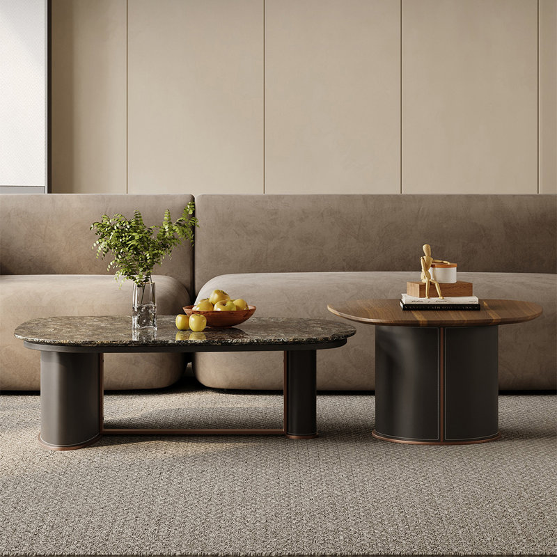 Ensemble de tables basses en marbre italien de forme irrégulière