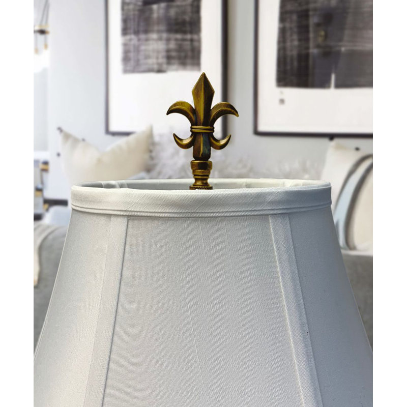 Faîteau de lampe fleur de lis