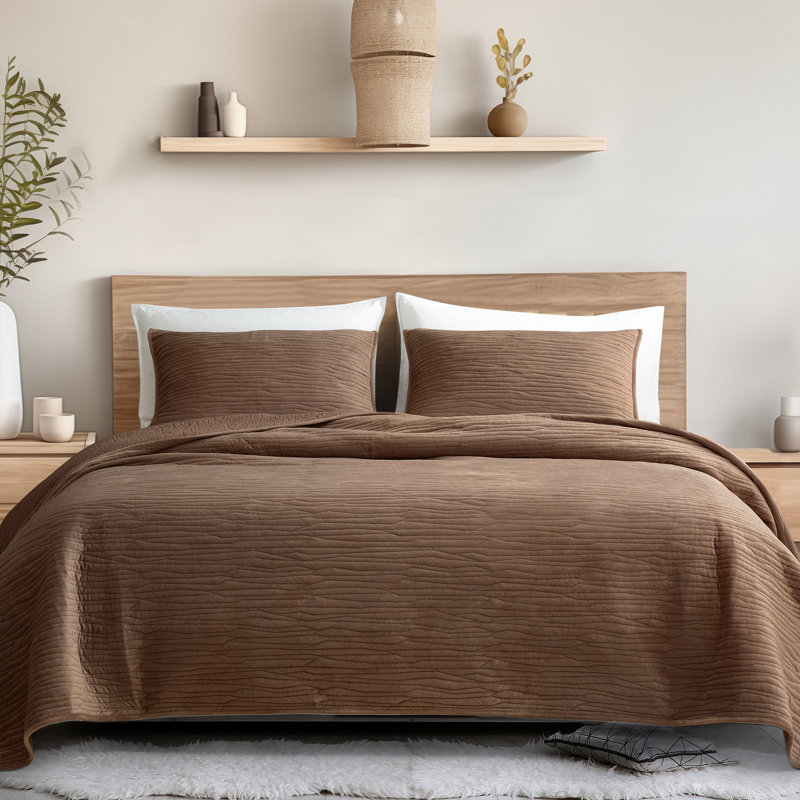 Ensemble de courtepointe en velours Wonderful, Courtepointe grand + 2 couvre-oreillers standard, Taupe clair