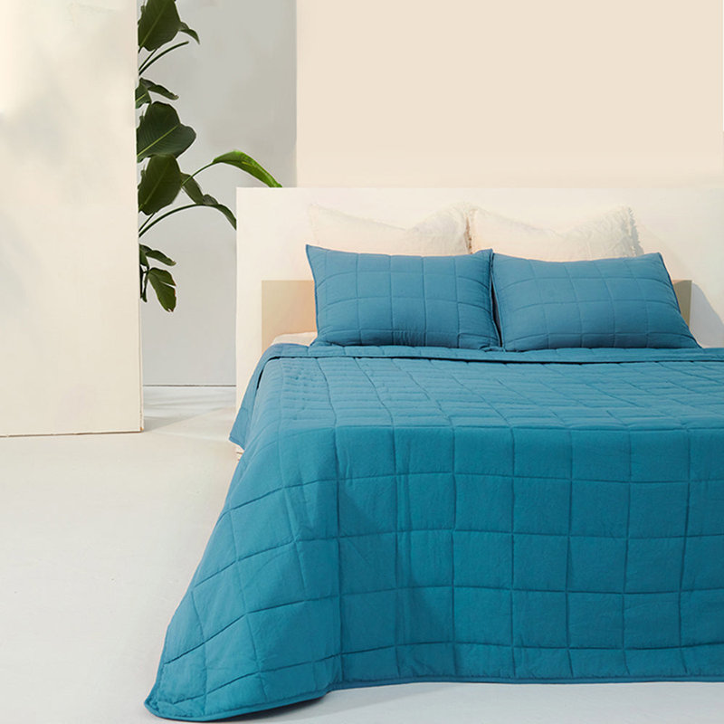 Ensemble de courtepointe en microfibre 3 pièces Mcmakin, Courtepointe grand + 2 couvre-oreillers standard, Bleu sarcelle