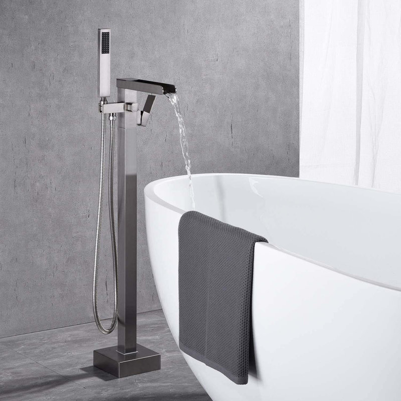 Robinet de baignoire autoportant à fixation sur le plancher à poignée simple avec douche à main Rishel, Argent
