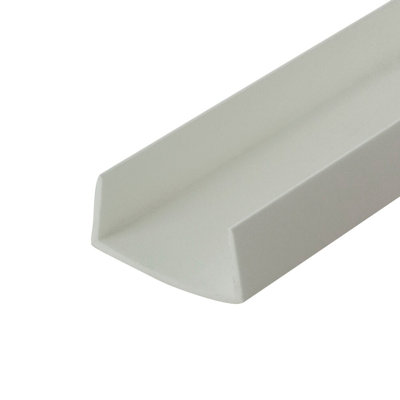 Canaux en U en plastique styrène Outwater Plastiques 1 po de longueur 72 po (60 pieds au total)